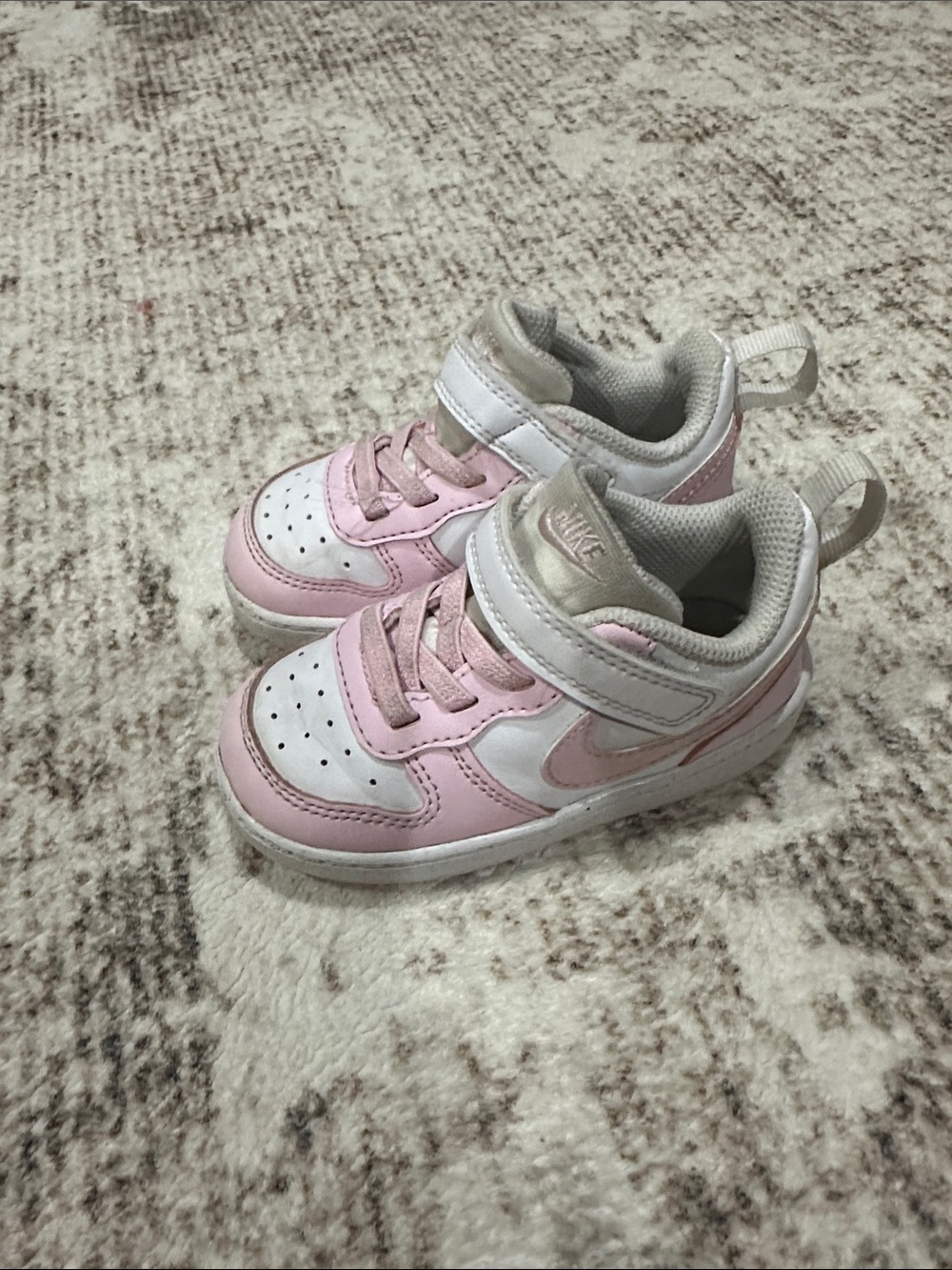 Nike Toddler Pink and White Hook-and-Loop Sneakers